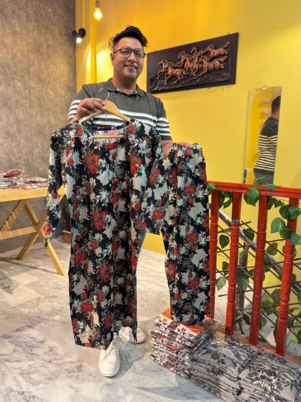 RED & BLACK | SOFT KHADDAR | 2 PIECE OUTFIT | - Image 4